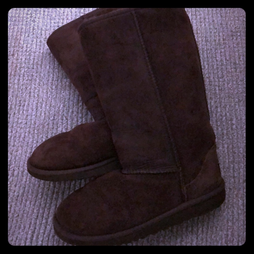 Brown UGG boots